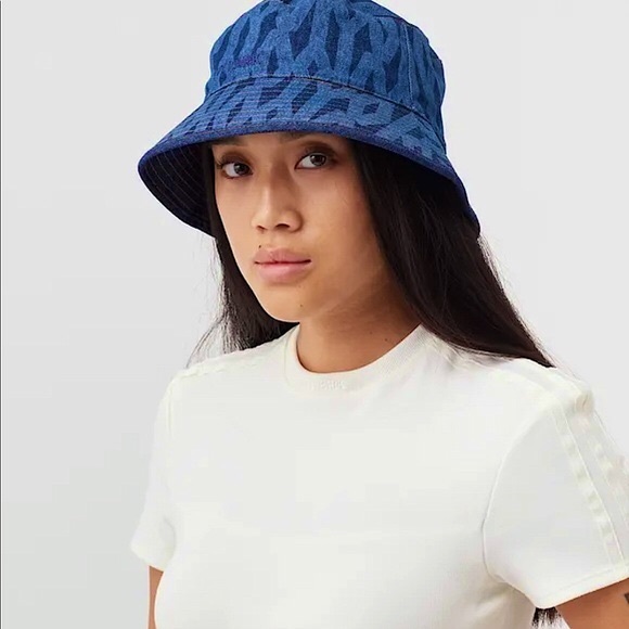 🐝 IVY PARK/ BEYONCÉ RODEO 2021 DROP BUCKET HAT - Picture 2 of 6